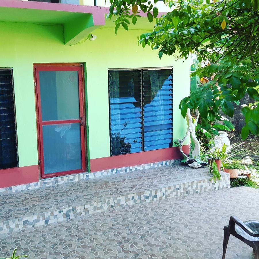 Villy'S Cottage North End Esterno foto